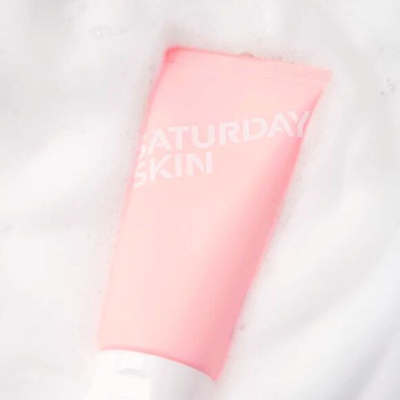 Saturday Skin rise + shine GENTLE CLEANSER vegan icon
120 ml/4.05 Fl. Oz. NIB - Picture 2 of 9